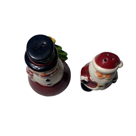 Santa Claus & Snowman Christmas Tree Stand Ceramic Salt & Pepper Shakers - Picture 5 of 6
